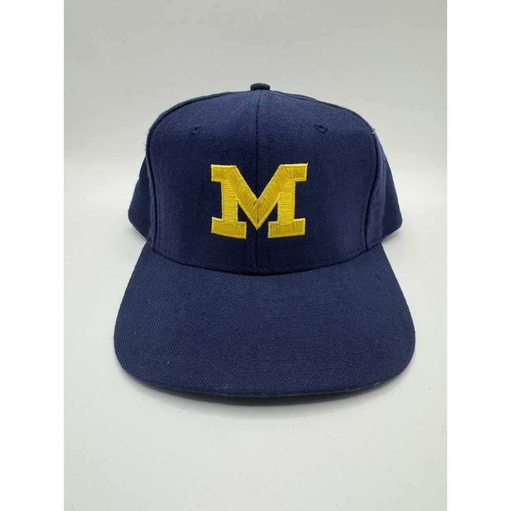 Vintage Michigan Wolverines Wool Snapback Hat Pro Star NCAA Block M Cap